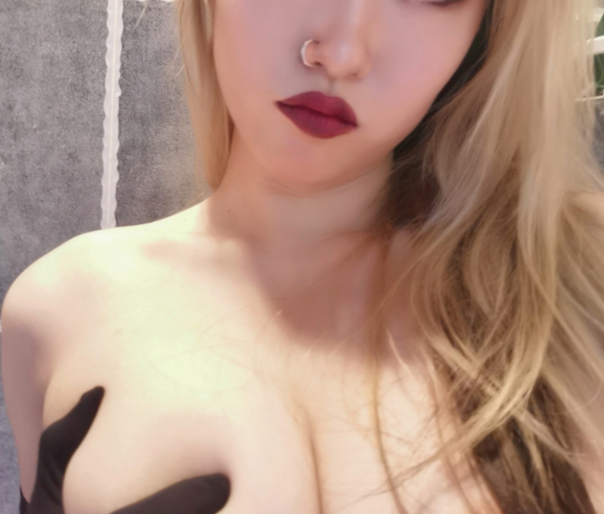 onlfyans系列-恋爱私拍学姐流出