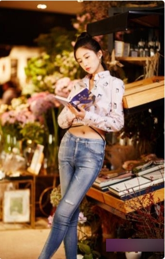 奇妙独家：网络P站高颜值女孩优优珍贵合集