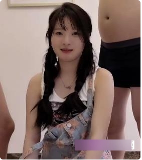 扣扣传媒清纯女星琳琳榨干男优