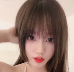 惊现-双马尾美兔妹子白特写