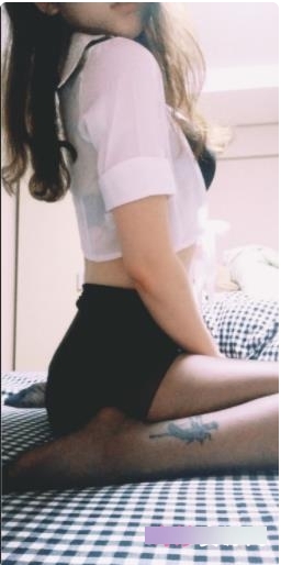 某推超人气超高颜值宝藏妹子浮力姬《恶犬酱》vip资源绝版散播合集[15P-1V-35