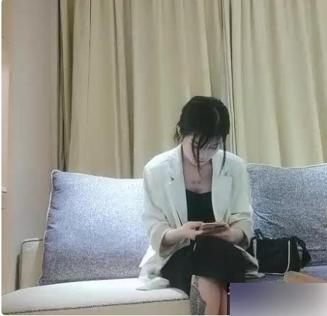 91沈先森探花高冷黑色长裙妹子作品一部