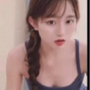 Twitter up主晒出自己的高颜值高雅脱俗的小女友【1V-292M】