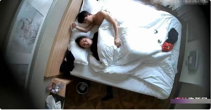 斗鱼宅男圈私藏散播，绝版高品质土豪粉丝群内部资源绝版+5.9g