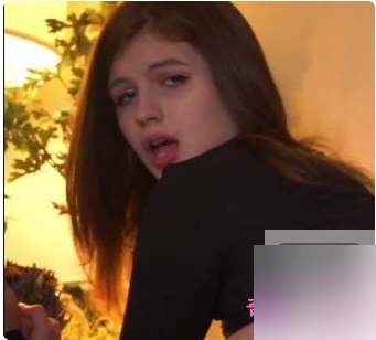 P站俄罗斯美女（TheMigurtt）肤白貌美的神仙颜值怕【79V-18G】