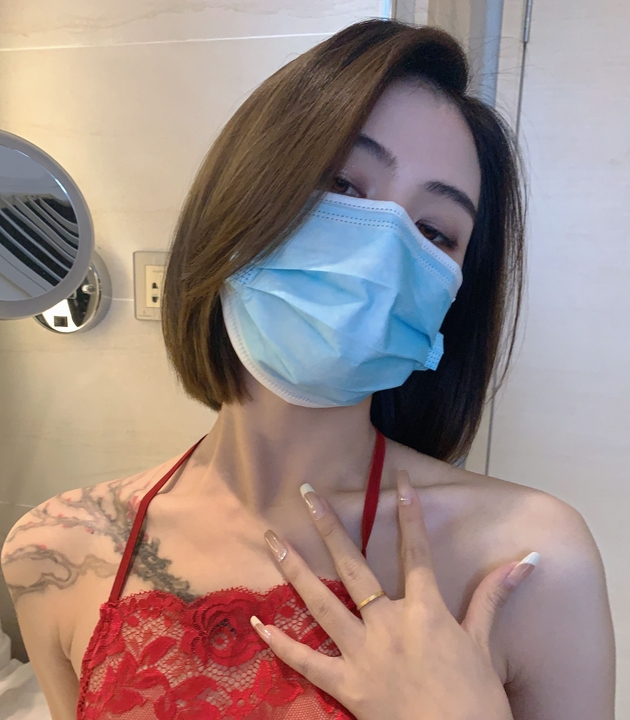 绝美00后抖音主播展示视频，晶莹剔透水花11Gnv+11g百度盘