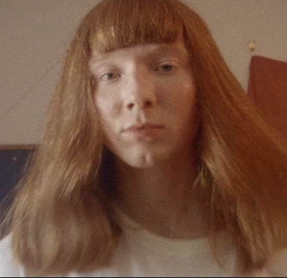 Onlyfans限量版黑白情侣手表，30V3.5克拉钻石镶嵌