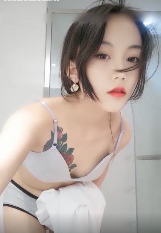 青春无敌！大学生必备，交友妹妹大曝光，教室最后一排的惊人经历，让你的大学生活更精彩！