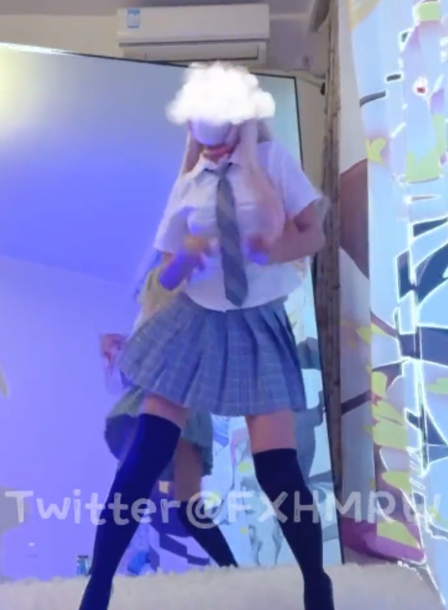 限时特惠小仙云热舞合集，32GDVDP，百度盘高速下载！