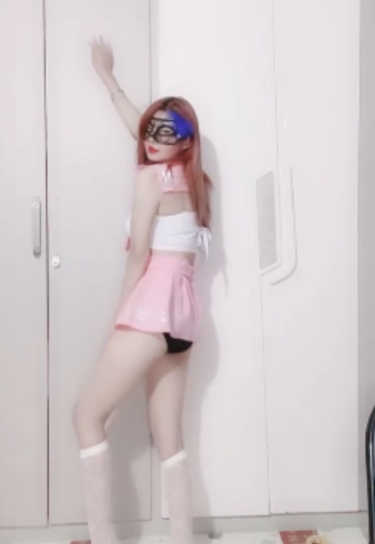 火辣艾米20V+1.8G超爽合辑，快手转载搬运，热舞自卫出水，限时抢购！