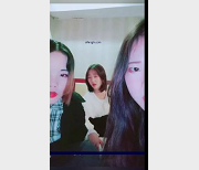 00后姐妹花手机拍摄视频，感觉又厉害