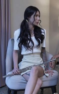 轻量传媒：反差她、双修少妇、公厕傻女，亲姐情感纠葛，7V-1G高清画质，剧情丰富，不容错过！