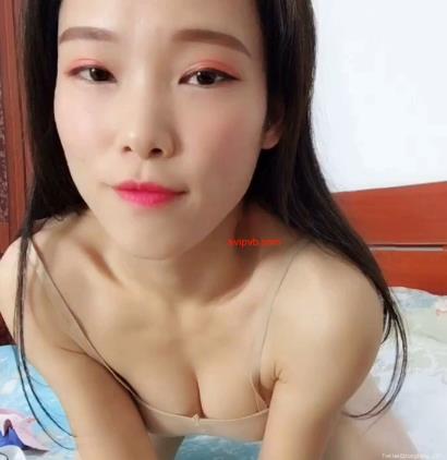 小雪儿小可可：60V，3G资源，身材烧声音好，快手主播