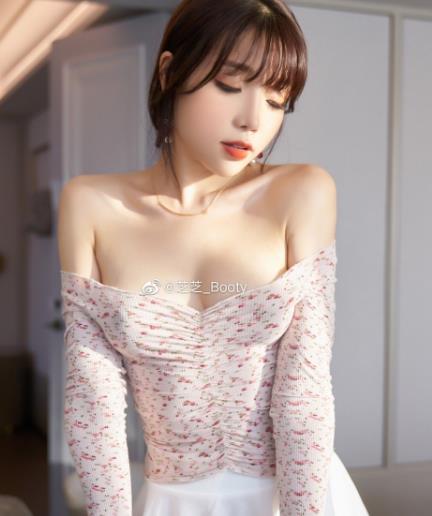 芝芝boot资源合集-女神身材直播作品精品5.8G