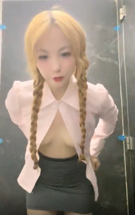 转载搬运乔宝快喷啊舔狗线下见面火锅店开弄2v+2.43G百度盘