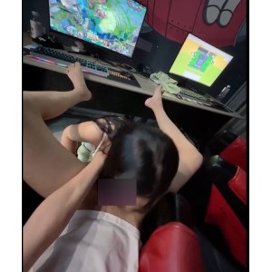 转载搬运：新作上边玩游戏，下边给我嘴，强C喷泉，内释暴怒，高画质1V+641MB