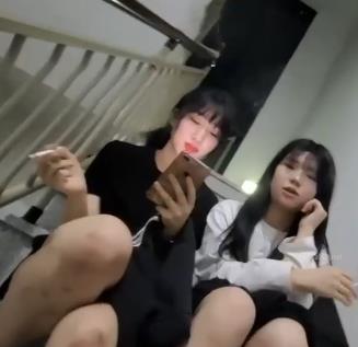 校道拍摄35分钟！火爆韩国校园视频，女大学生颜值爆表！