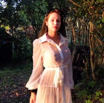 Naomi高端打野女神：34个视频3.1G全付费私拍资源