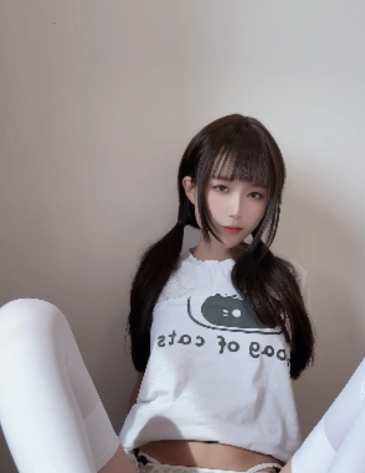 转载搬运推特网红布丁大法新作猫爪印，74张图片，490MB，百度盘下载