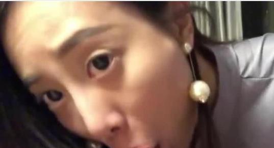 香港模特私拍资源：大荧幕小明星玩偶姐姐，4奇怪姿势MB视频大小