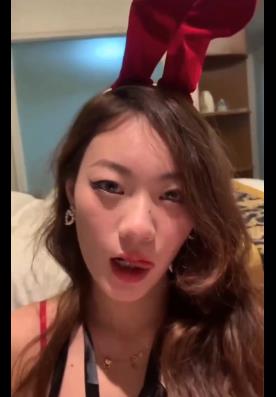 用嘴欣赏美女，脸部展示视频大放送！