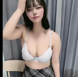 中国老哥教育日本樱花妹，时长1小时36分钟，美颜N子S里S气，用嘴视角，鲍鲍游泳圈下载观看