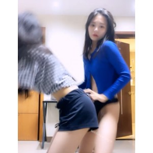 土豪重金定制姐妹花出租房PK热舞视频8V1.23G百度盘