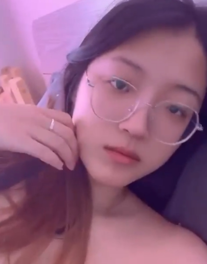 超优质泄密河南赵露露等29美女图影92V1.46G百度盘