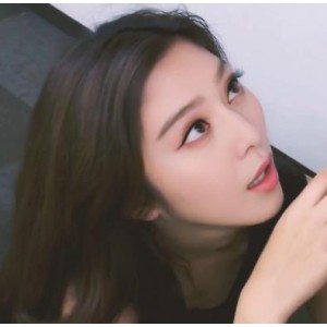 范冰冰换脸黑丝空姐作品2V820M高级脸体验