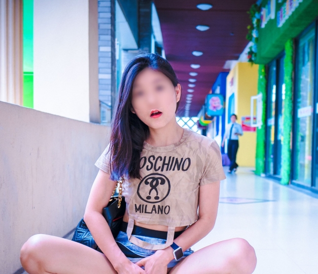 神秘女神户外展示高清视频合集：41v54.1g