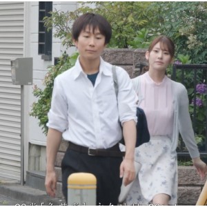 教师下半身表现自行打包丝袜合集，5000次查看抽100币，5V+28G视频上不封顶，百度盘存储