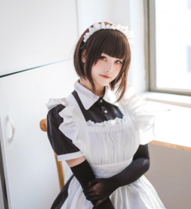 绅士福利：蜜汁猫裘精选合集，17.8G视频尽收眼底