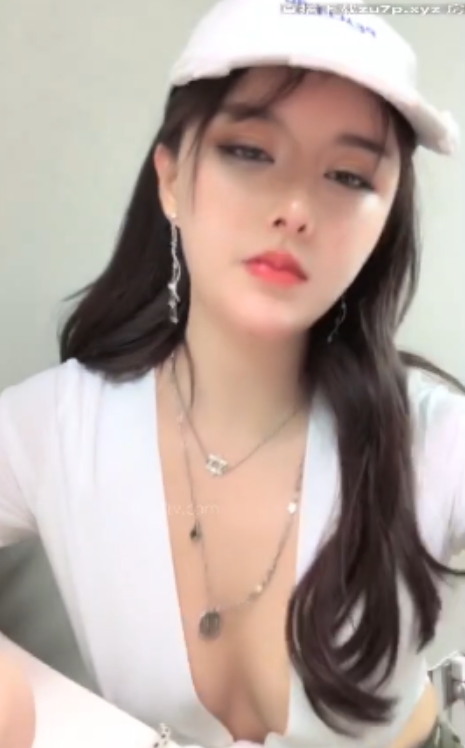 唐泽雪美臀女神，22.4g视频合集震撼上线