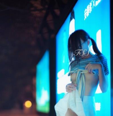 出女神FSS冯珊珊的高难度互动合集火爆