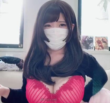 岛国OnlyFans女神-sakisaki私拍1.7G视频，大球粮仓棒棒糖，口罩小团团