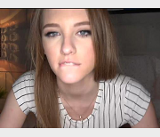 高颜值欧美精灵Melody：18岁女超人的天真学生时期作品，观看下载5V-6.4G视频