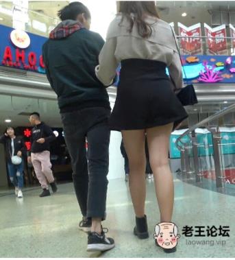 超诱惑拍摄视频：女士裙装系列