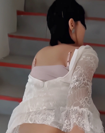 楼道指教：小小狗开放玩耍，2K高清视频压缩解压全攻略