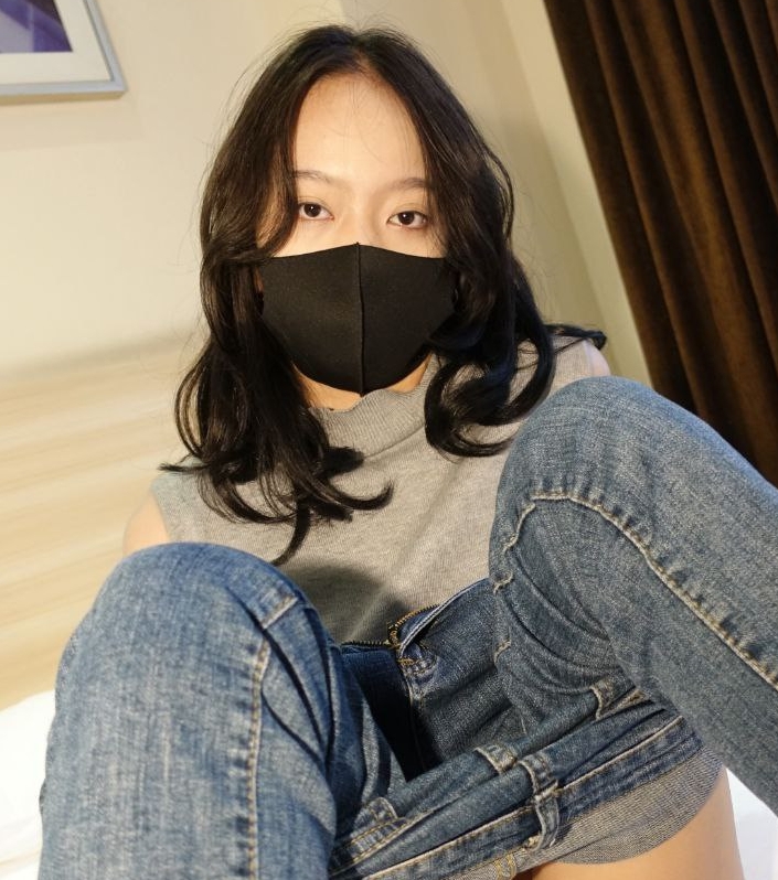 神秘学生妹透明丝袜私拍视频大放送，25段舞蹈表演一字马尽显魅力，压缩文件解压提取码轻松获取！