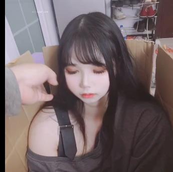 TS小舞酱团建COS：最火4部曲，32V2.5G完整版短视频，粉丝互动不停