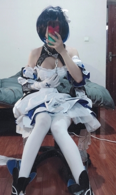 水银灯短视频合集，24.4G视频妩媚风格吸引男粉眼球