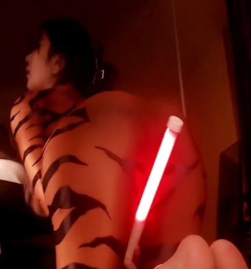 CC丨小燃燃：光棒磨擦紧身衣上帝视角，1V，586M，百度盘下载