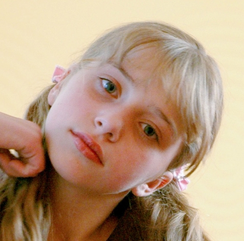 病弱感妹子AnastasiaS泳装合集，9套视频+9个V图，可爱气质绘画背景