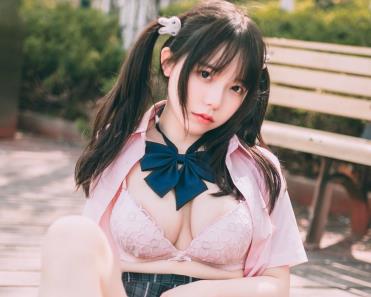 网红六味帝皇酱COS作品合集，12套4G视频，身材微肉，某推活跃