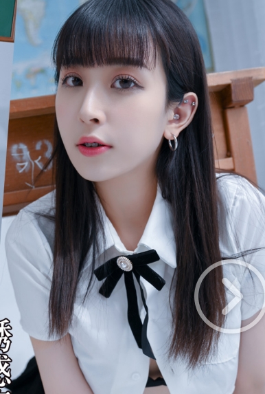 妩媚清纯黑色蕾丝性感黛娜优质新人618M视频117张照片