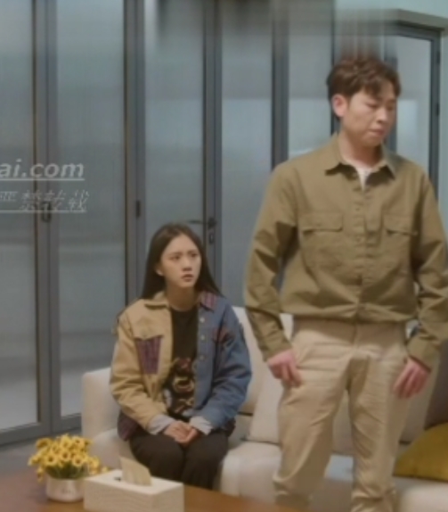 艾彩系列视频合集：NV293G，爱脚初九婉慈微希，满足你所有趣味！