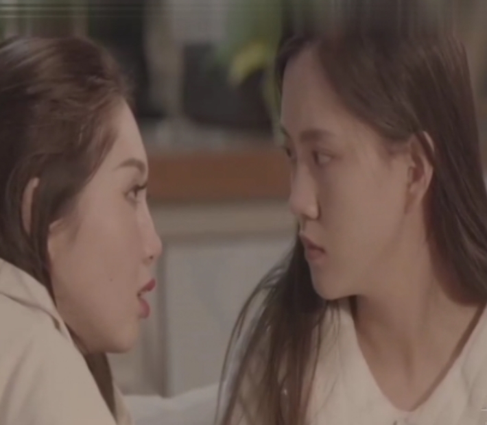 艾彩系列视频合集：NV293G，爱脚初九婉慈微希，满足你所有趣味！