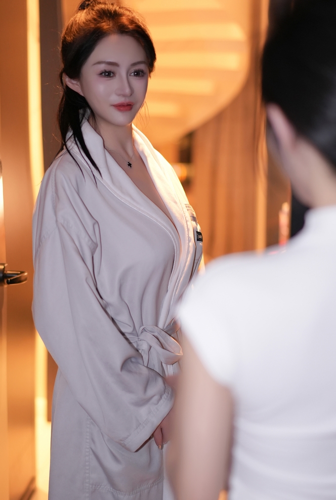 《谭小灵精彩合集：540张图+16个视频，直播精彩瞬间尽收眼底》