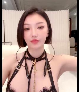 《小巫婆-福利合集》-高质量颜值车灯身材，快手质量局必看！