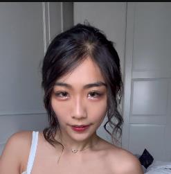 台湾S妹bunnybrownie火爆onlyfans资源合集，117个视频8.8G，自拍大神迎接男主，用嘴吞金表情惊艳